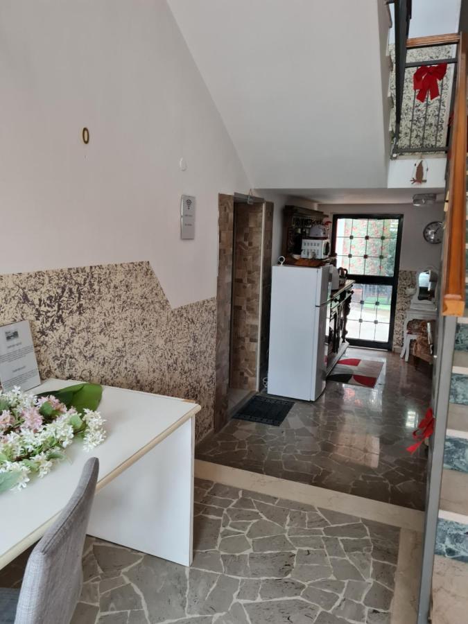 Landlady Airport Orio Bergamo Ida Hotel Orio al Serio Exterior photo